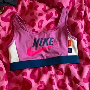 nike sports bra